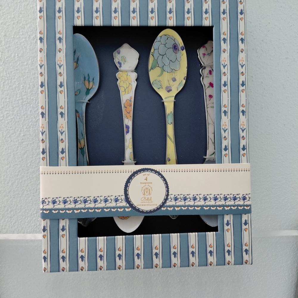 Anthropologie Turkuaz Kitchen Posy Teaspoon Set